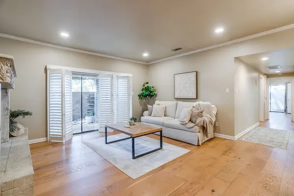 4414 Glenwood Court, Fort Worth, TX 76109