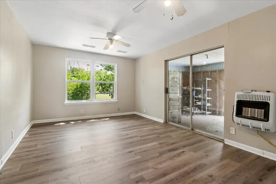 102 N 3rd Street, Sanger, TX 76266 - #3