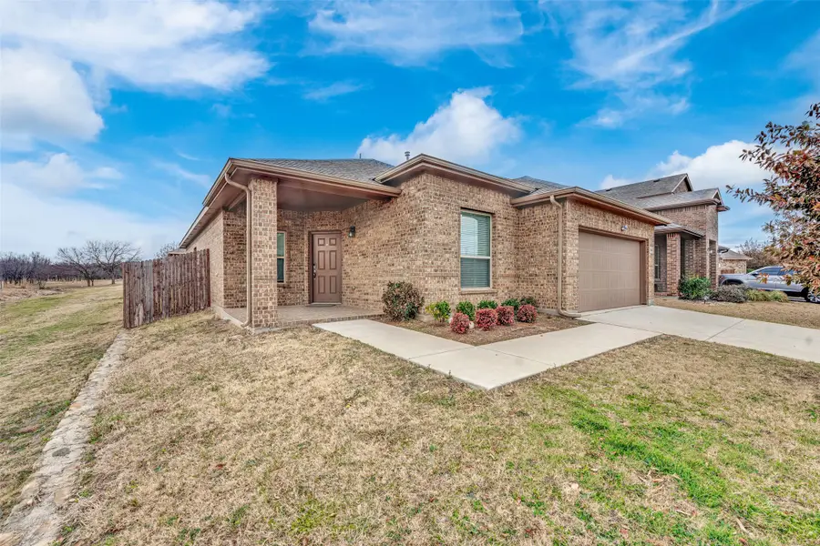 144 Creek Terrace Drive, Saginaw, TX 76131 - #2