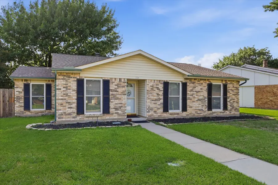 224 Willow Springs Drive, Coppell, TX 75019 - #2