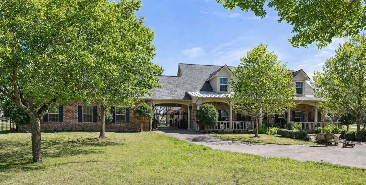 9001 Sawgrass Court, Granbury, TX 76049 - #1