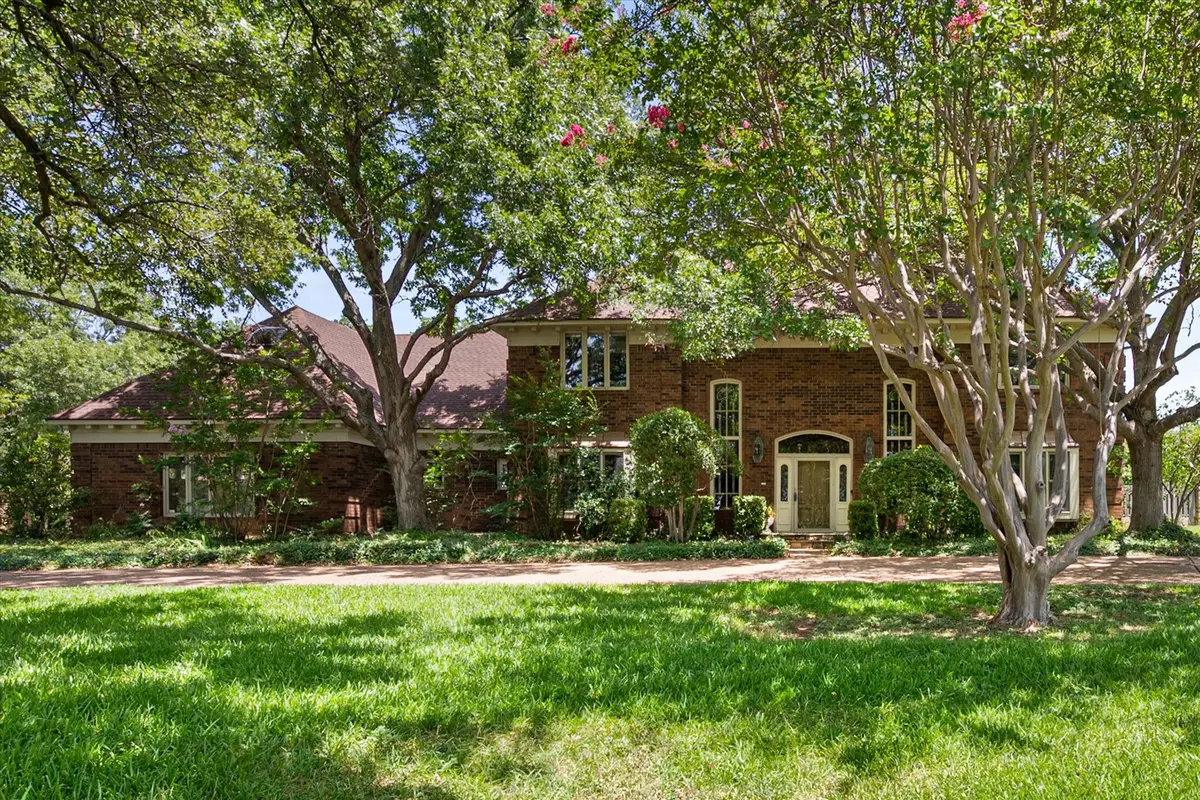 2520 Norwood Drive, Hurst, TX 76054 - #1