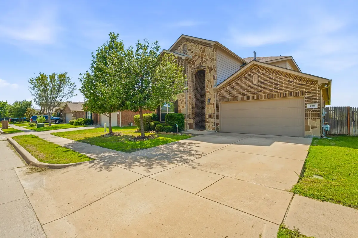 229 Pin Cushion Trail, Burleson, TX 76028 - #1