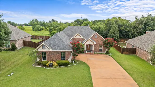 52 Cedar Bayou Circle, Pottsboro, TX 75076