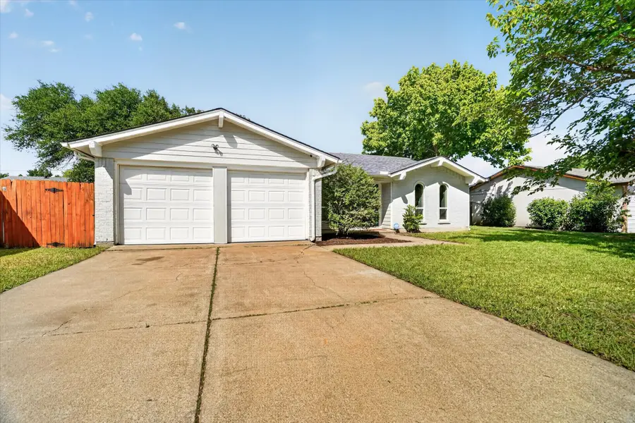 404 NW Wintercrest Road, Burleson, TX 76028 - #2