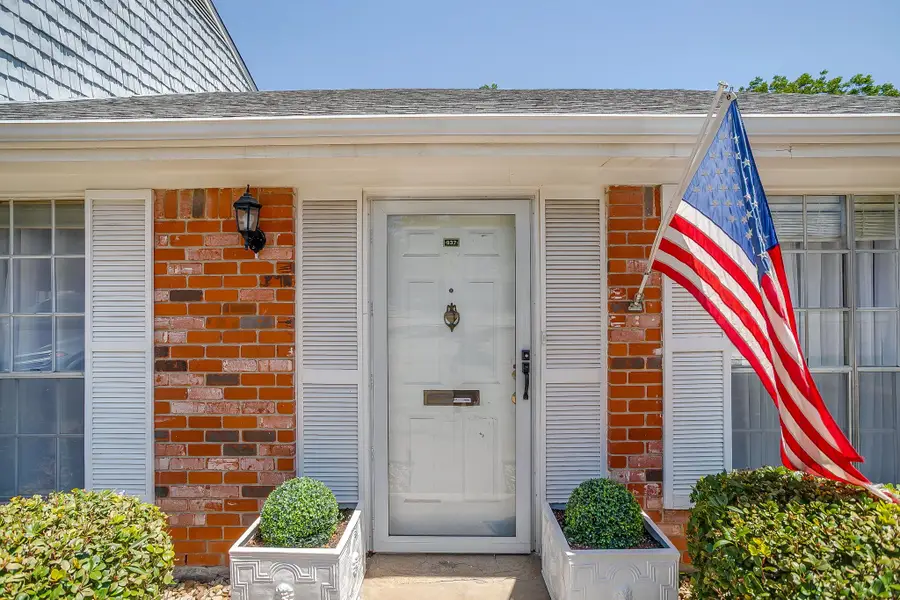 937 Roaring Springs Road, Fort Worth, TX 76114 - #2