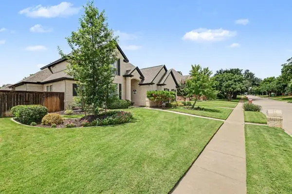 8217 Thornhill Drive, North Richland Hills, TX 76182 - #3