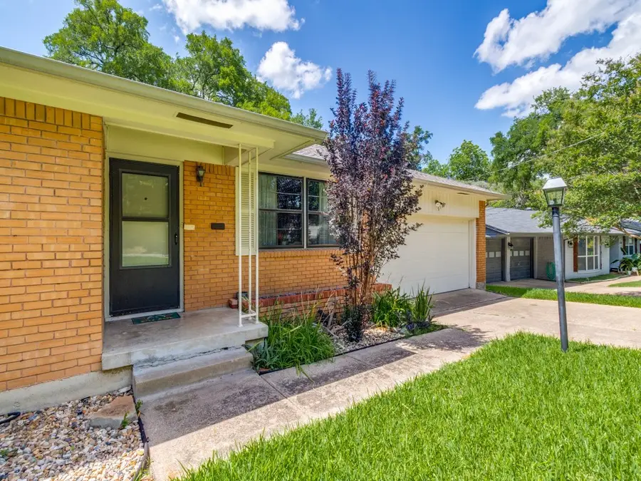 8125 Hunnicut Road, Dallas, TX 75228 - #2