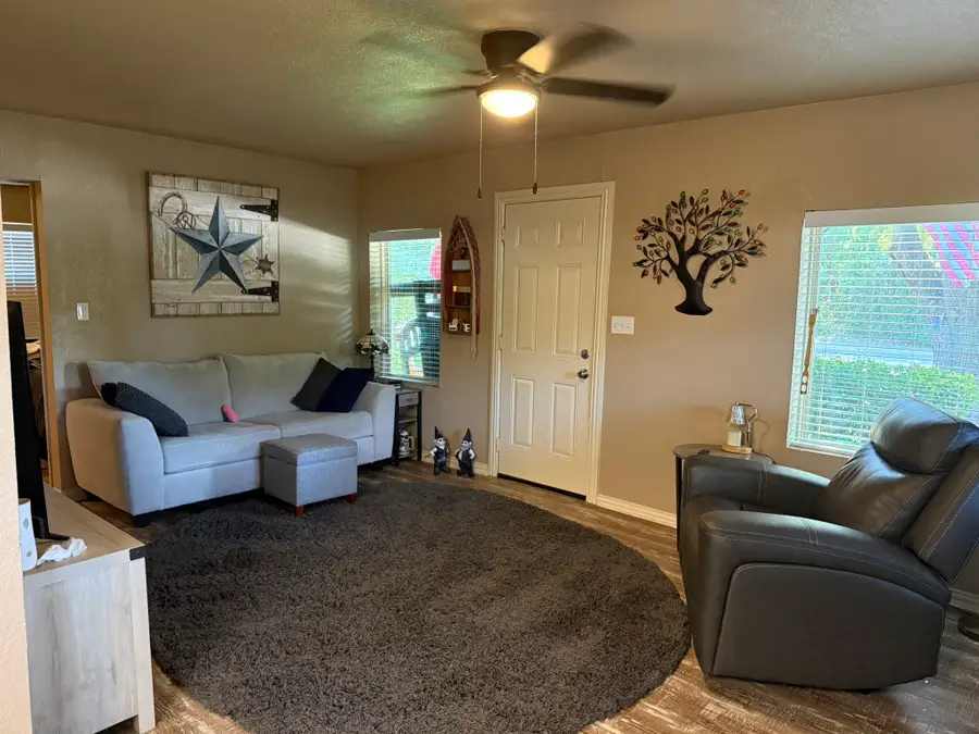 528 S Coppell Road, Coppell, TX 75019 - #3