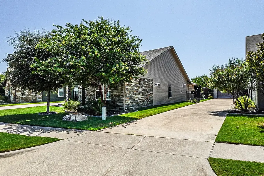 221 Tinker Trail, Burleson, TX 76028 - #3