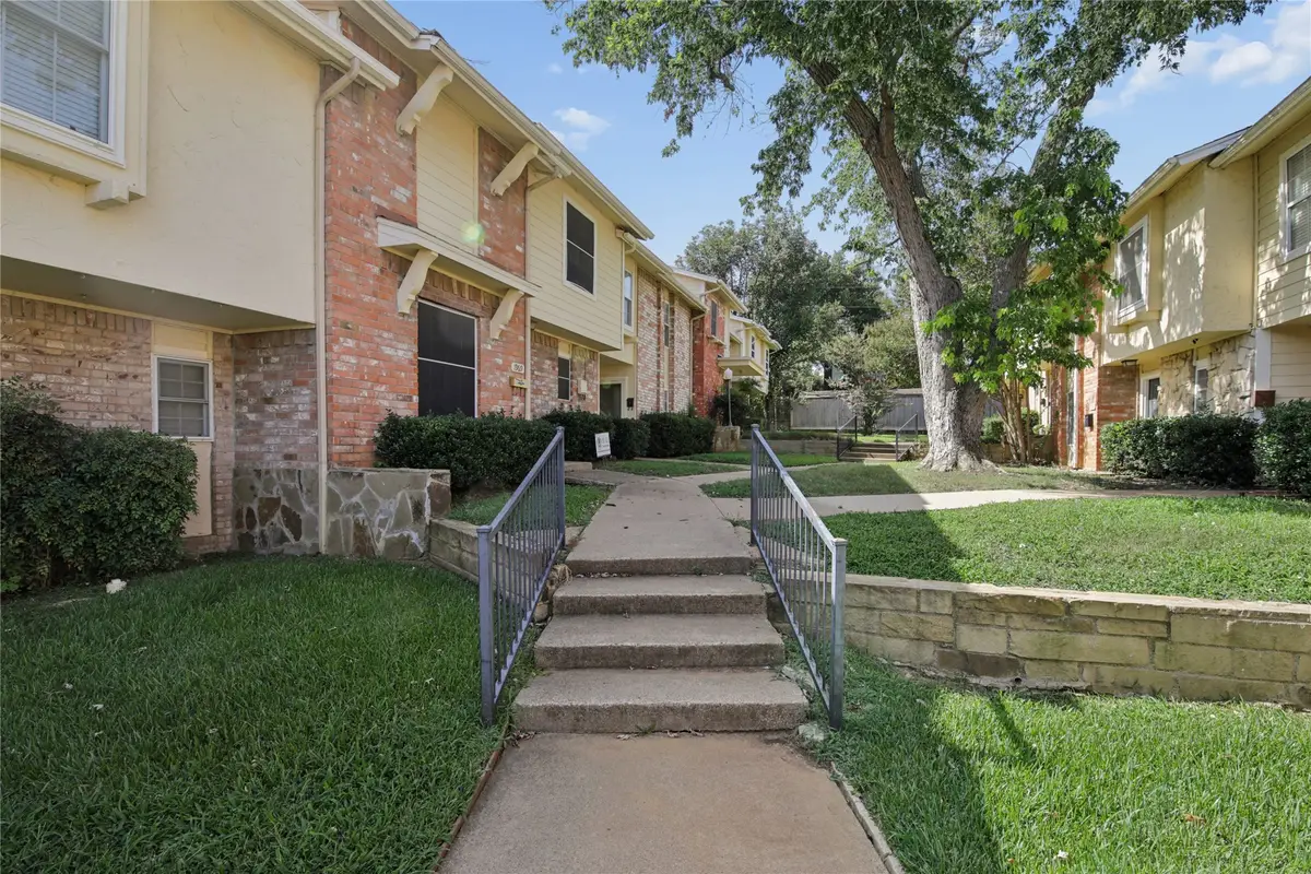 1971 Shorewood Drive, Grapevine, TX 76051 - #1