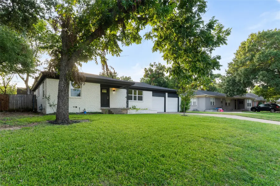 1026 Park Center Street, Benbrook, TX 76126 - #2