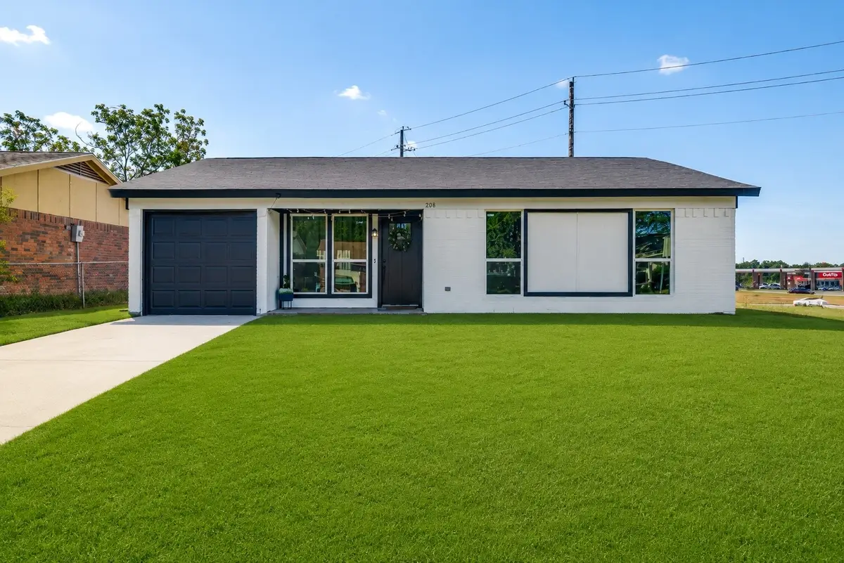 208 Woodgrove Street, Mesquite, TX 75181 - #1