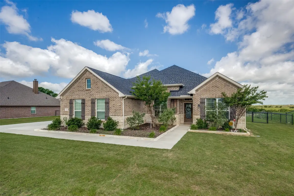 7421 Autumn Grove Lane, Ponder, TX 76259 - #1
