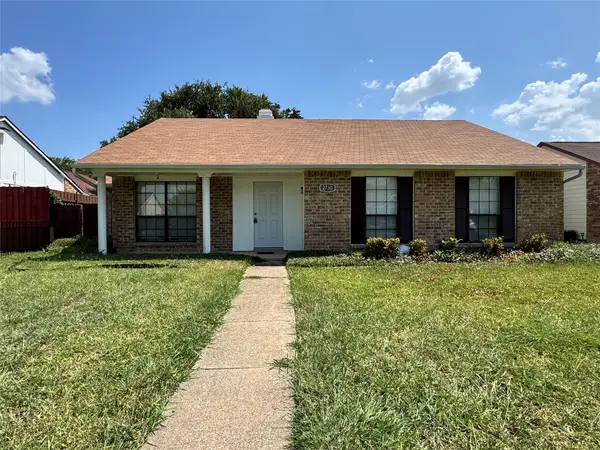 2730 Centennial Drive, Garland, TX 75042