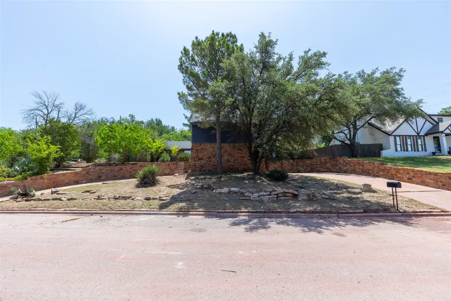 617 Green Valley Drive, Abilene, TX 79601 - #2