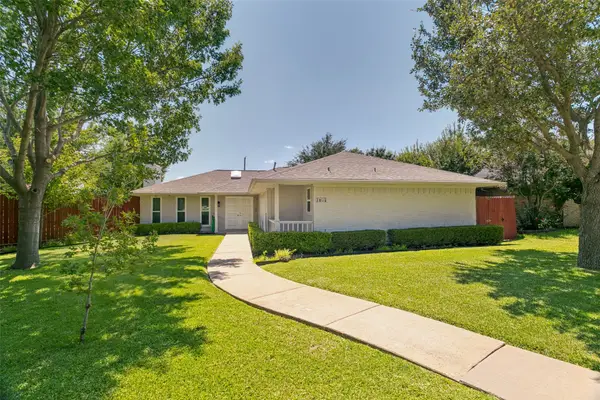 1032 Cherrywood Lane, Carrollton, TX 75006