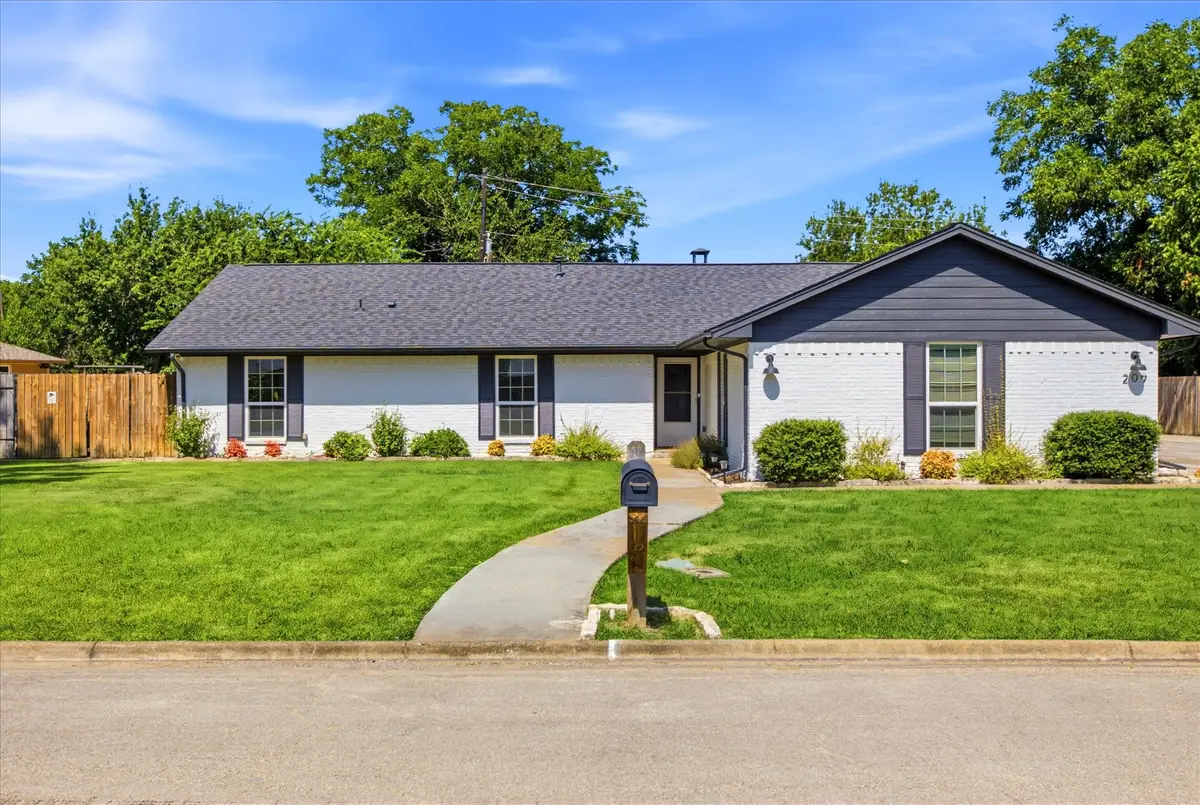 209 Diane Drive, Sanger, TX 76266 - #1