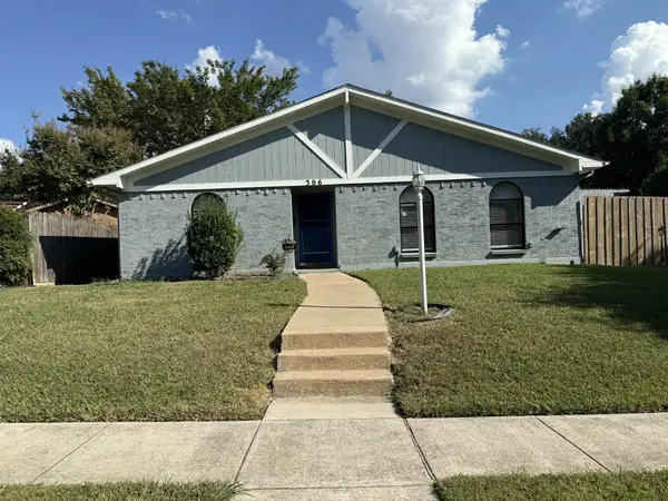 306 Ivy Way, Garland, TX 75043