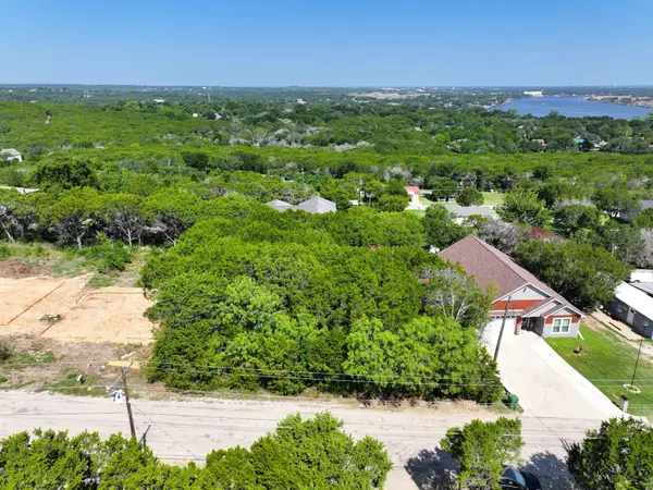 1012 Scenic Drive, Granbury, TX 76048