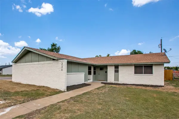 226 N Forest Crest Drive, Garland, TX 75042