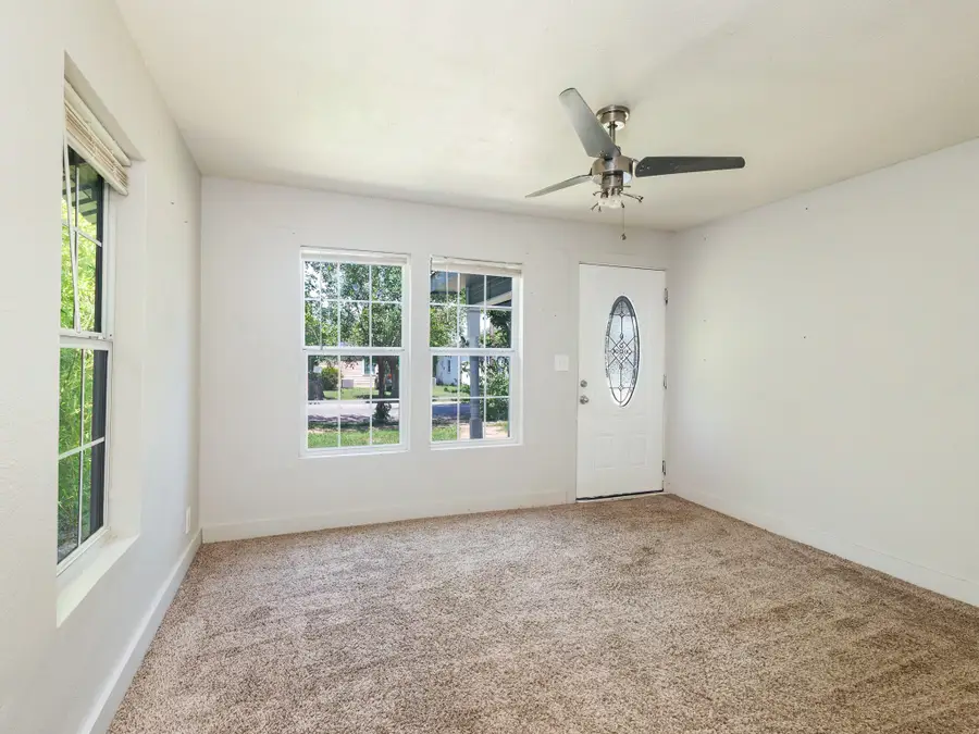 1805 7th Street, Brownwood, TX 76801 - #2