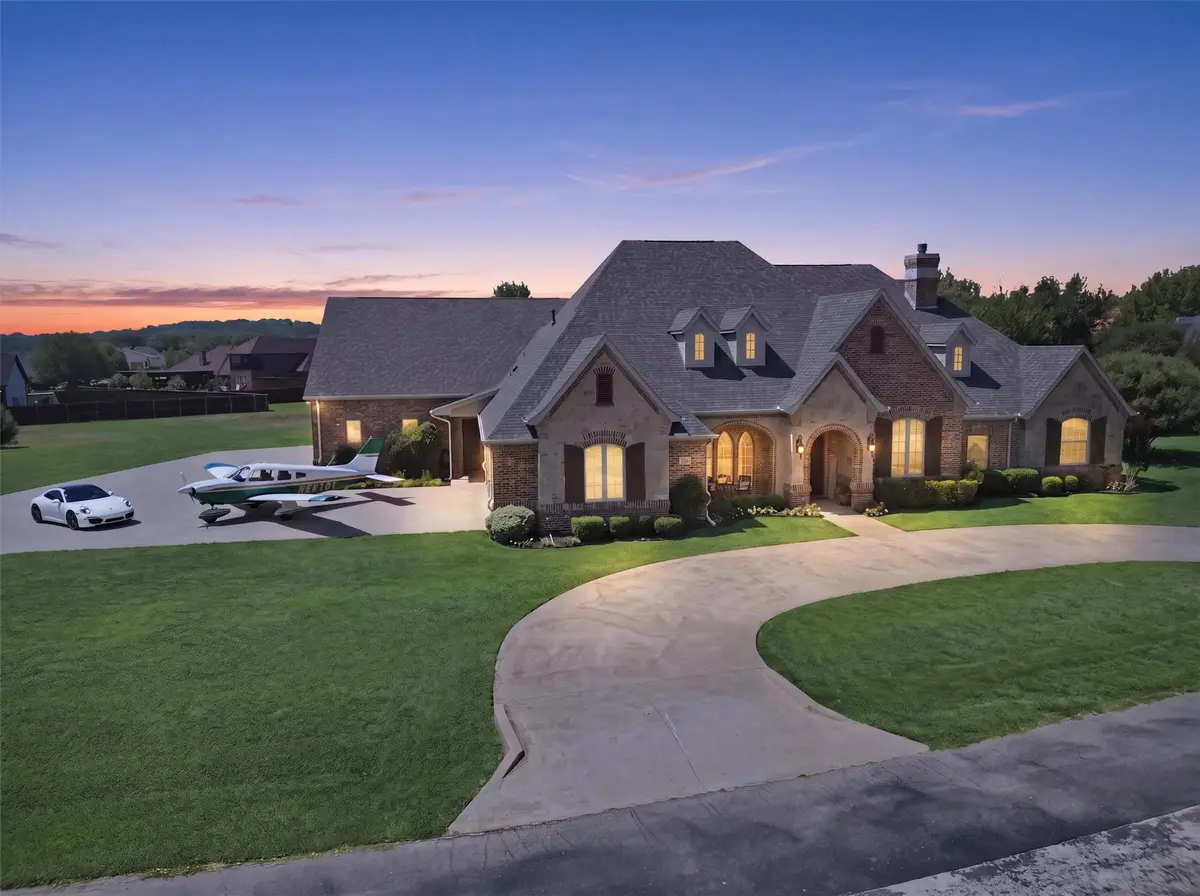 108 Concorde Circle, Cresson, TX 76035 - #1