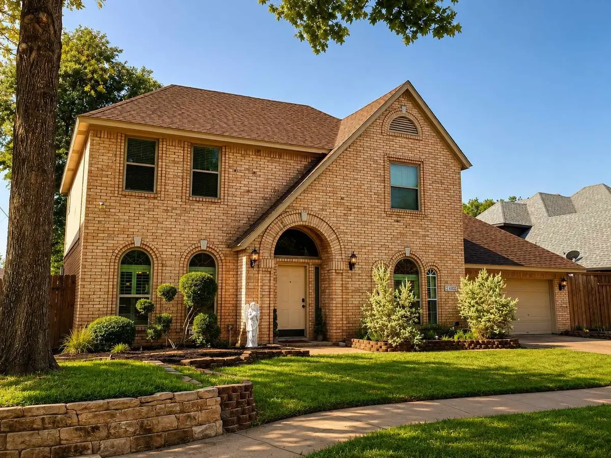 2902 Redstone Drive, Arlington, TX 76001 - #1