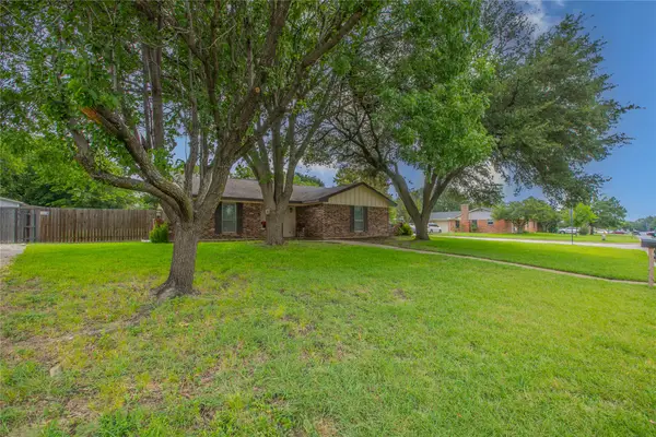 1311 Glenhaven Drive, Cleburne, TX 76033