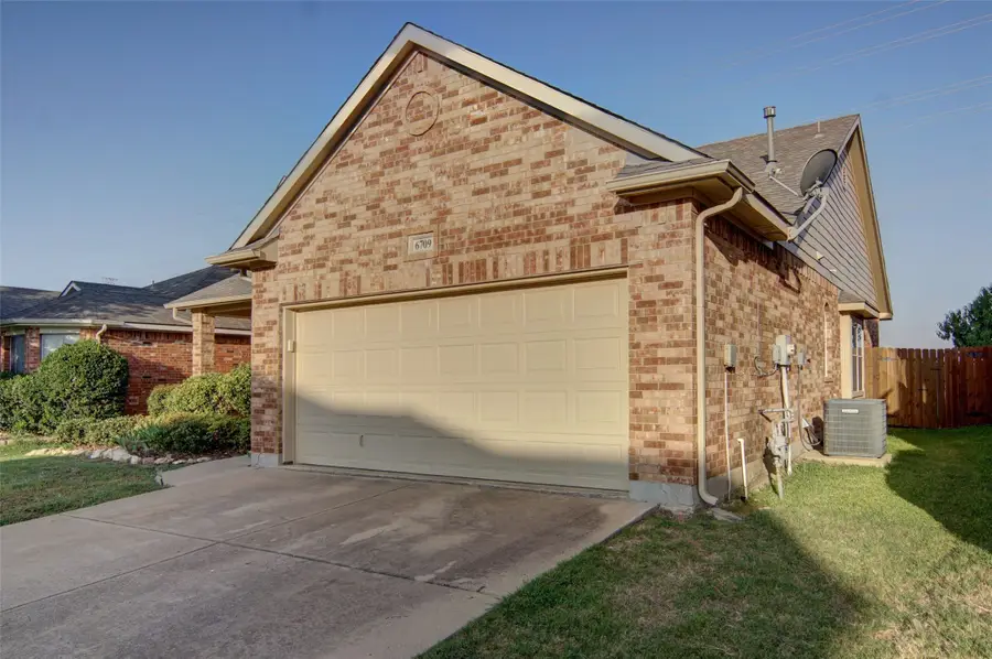 6709 Coolwater Trail, Fort Worth, TX 76179 - #3