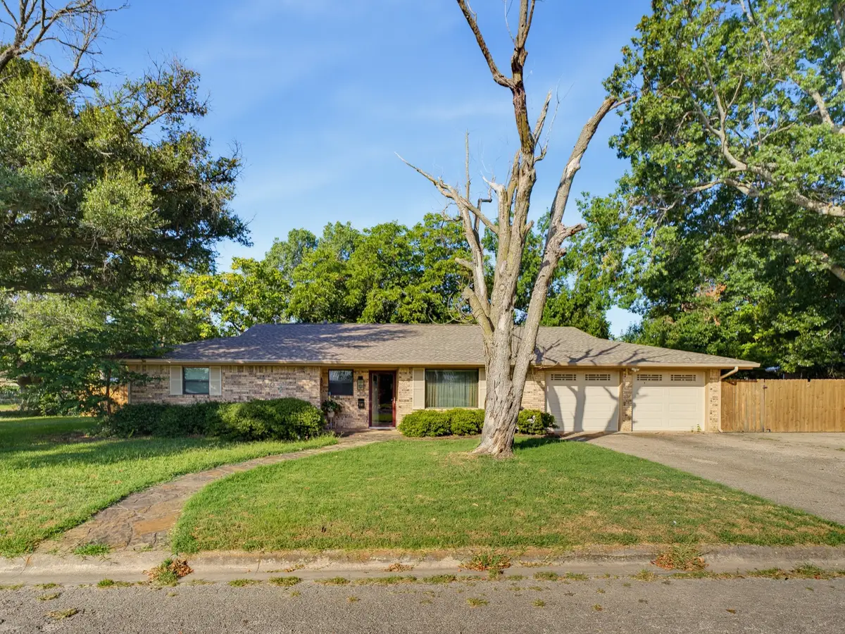 702 Preston Street, Bowie, TX 76230 - #1