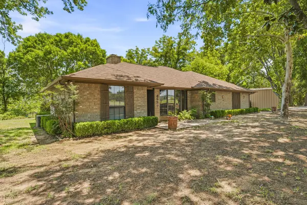 4527 S Keller Road, Mineral Wells, TX 76067