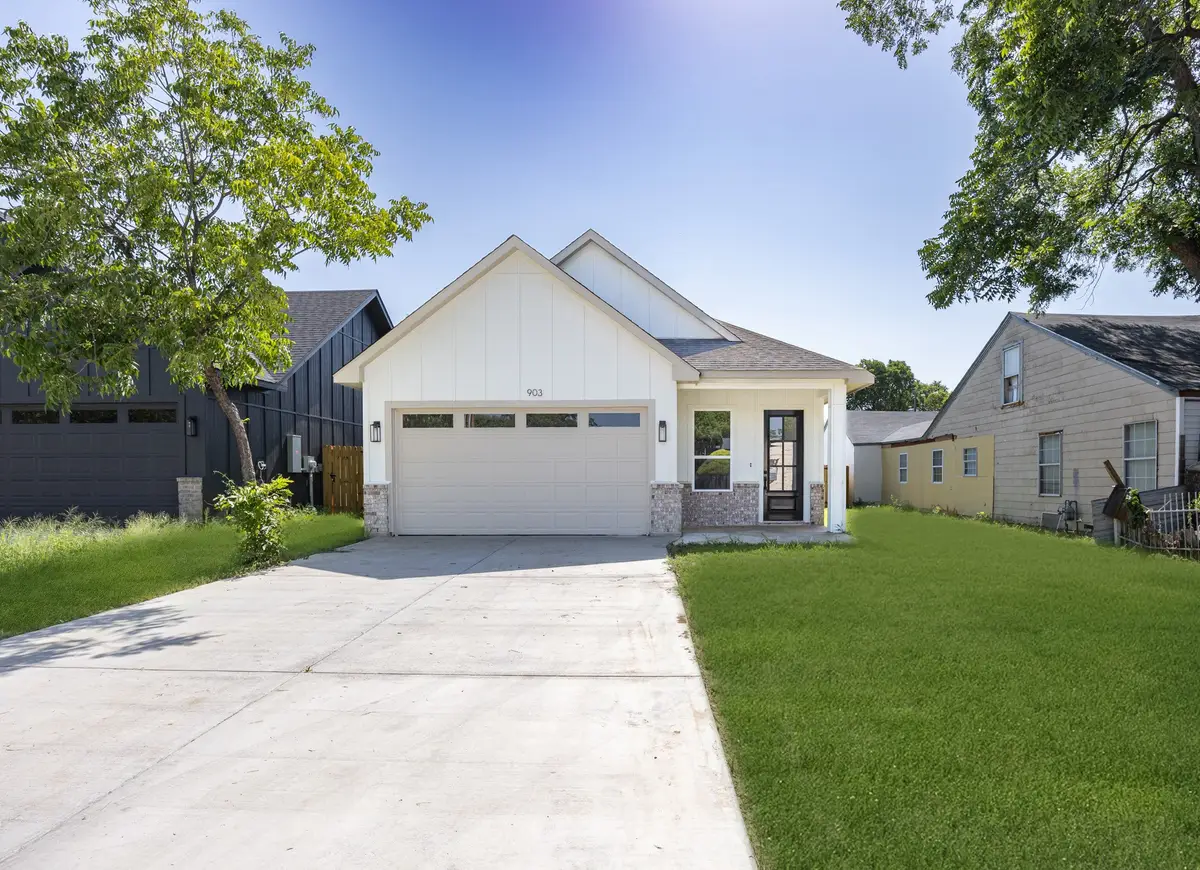 903 S Ayers Avenue, Fort Worth, TX 76103 - #1