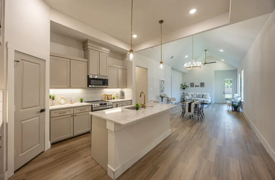 903 S Ayers Avenue, Fort Worth, TX 76103 - #3