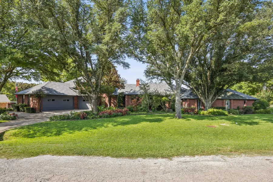 201 Oakwood Drive, Lancaster, TX 75146 - #3