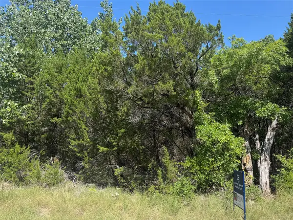 1516 S Chisholm Trail, Granbury, TX 76048