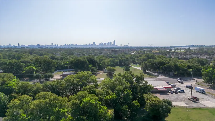 3725 Vineyard Drive, Dallas, TX 75212 - #2