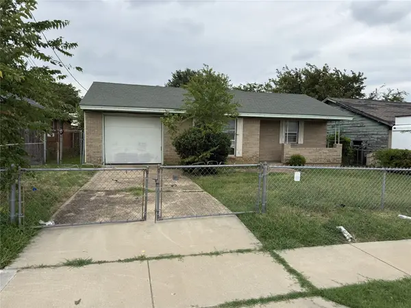 1810 Texas Street, Grand Prairie, TX 75051