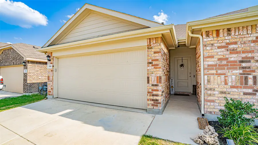 705 Basteen Lane, Justin, TX 76247 - #2
