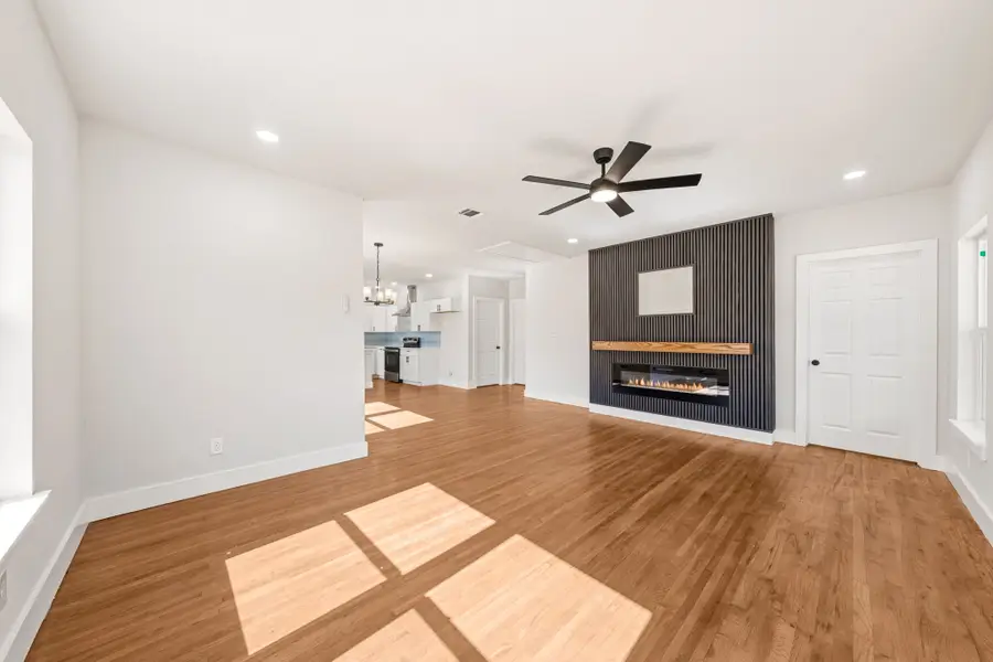 1319 Galloway Avenue, Dallas, TX 75216 - #2