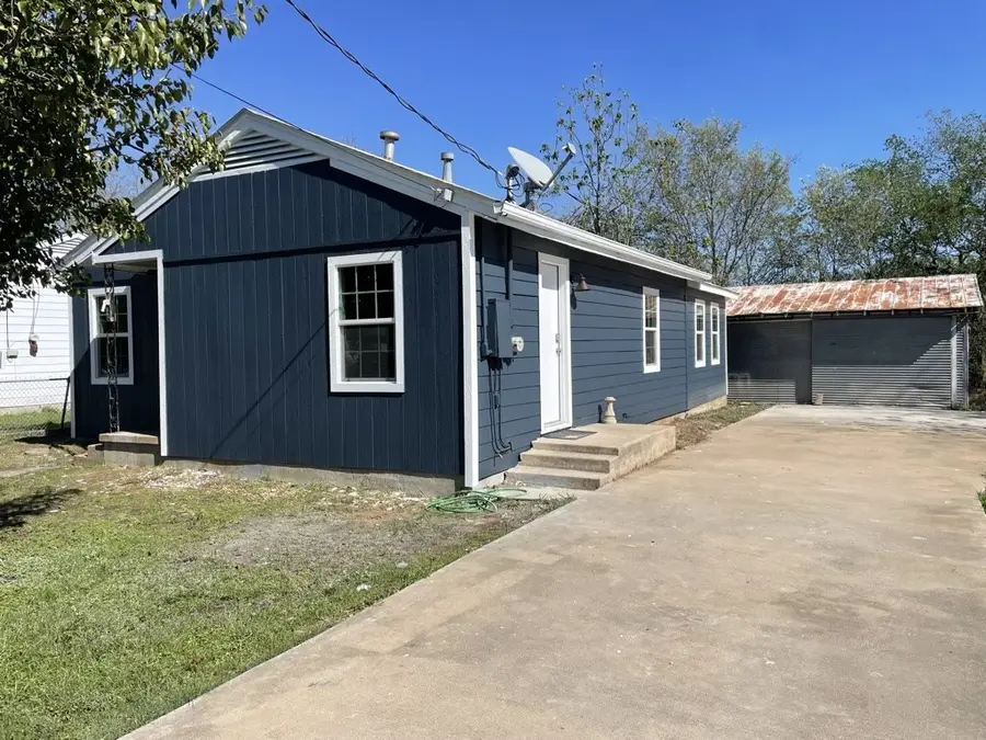 607 Mckenzie Avenue, Hillsboro, TX 76645 - #3