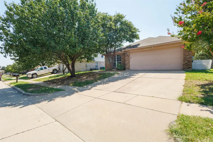 316 Heritage Drive, Crowley, TX 76036 - #2