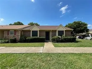 27 E Mountain Creek Court #5, Grand Prairie, TX 75052