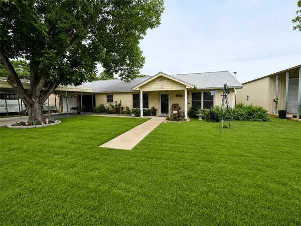 406 N Goliad, Runge, TX 78151