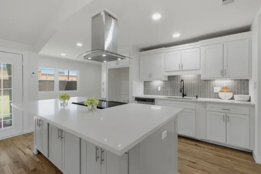 3145 Longbow Court, Dallas, TX 75229 - #2