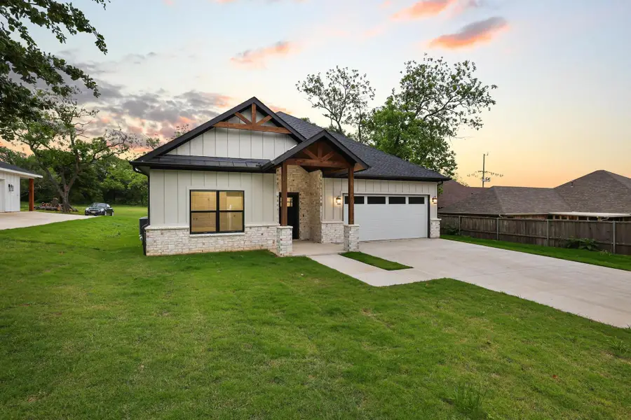 1838 S Park Avenue, Denison, TX 75020 - #2