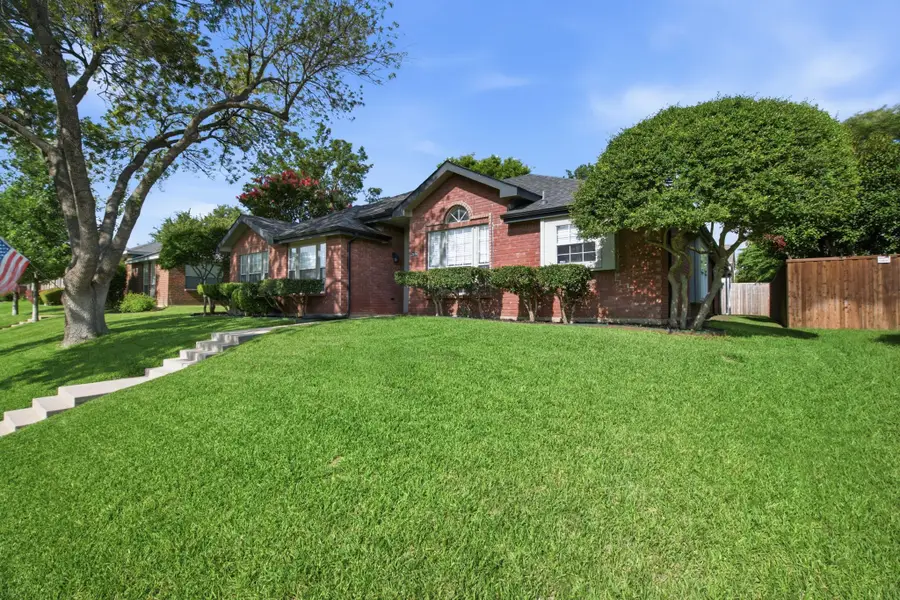 2074 Briarcliff Road, Lewisville, TX 75067 - #2