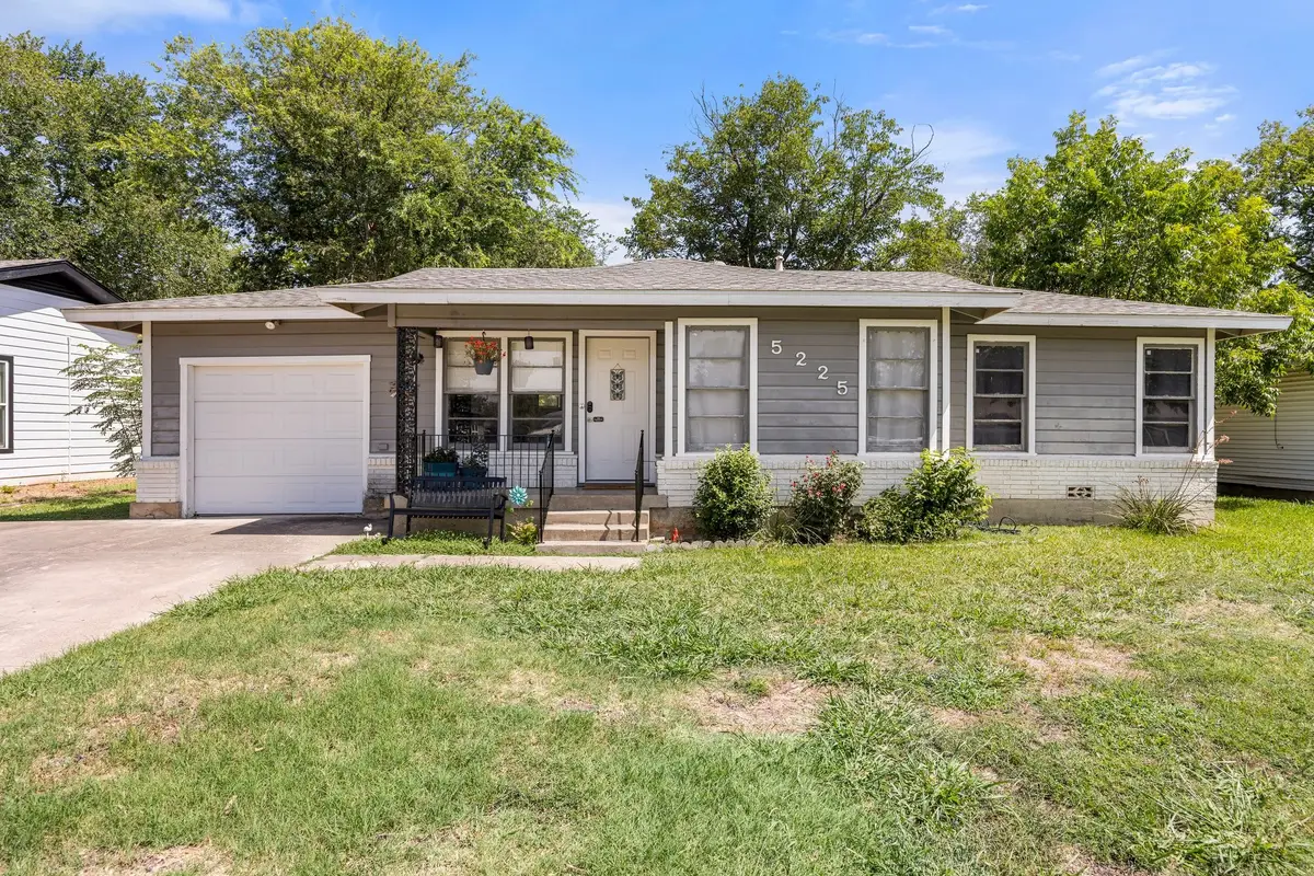 5225 Stephanie Drive, Haltom City, TX 76117 - #1