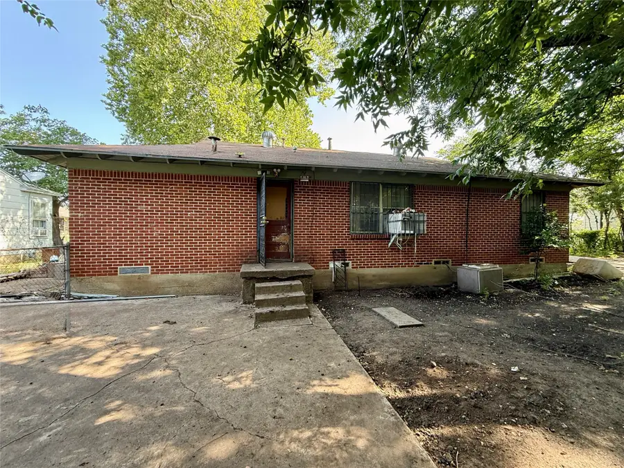 4310 Dawes Drive, Dallas, TX 75211 - #2