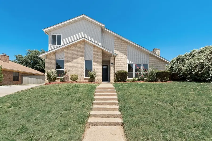 4717 Mandalay Drive, Arlington, TX 76016 - #2